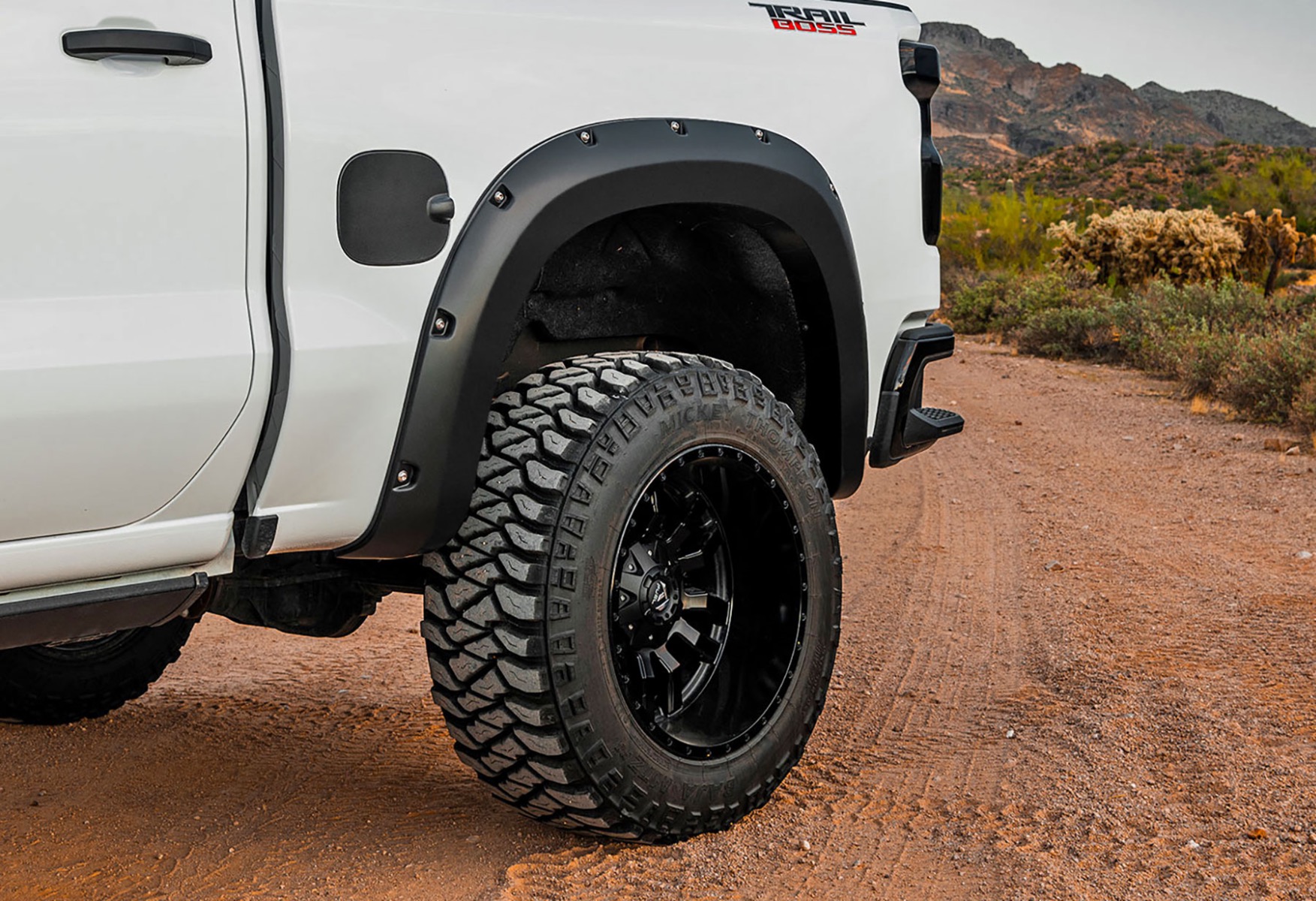 Pocket Fender Flares | GTL Desert Sand | Chevy Silverado 1500 2WD/4WD (19-21) — view 4