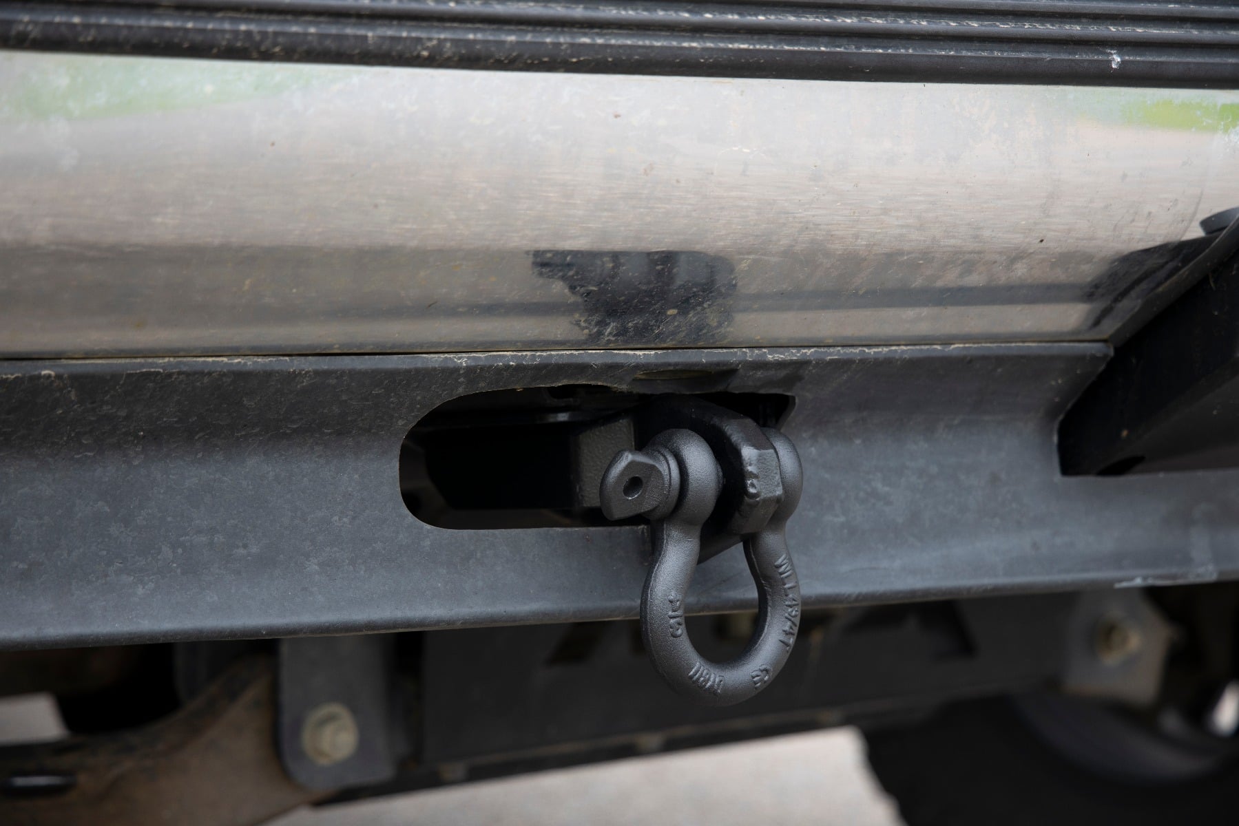 Tow Hook to Shackle Bracket | D-Ring Combo | Chevy/GMC 1500 Truck & SUV (88-99) — view 2