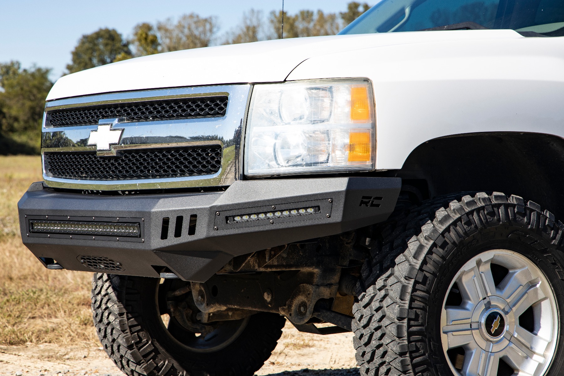 Front High Clearance Bumper | BLK LEDs | Chevy Silverado 1500 2WD/4WD (07-13) — view 5