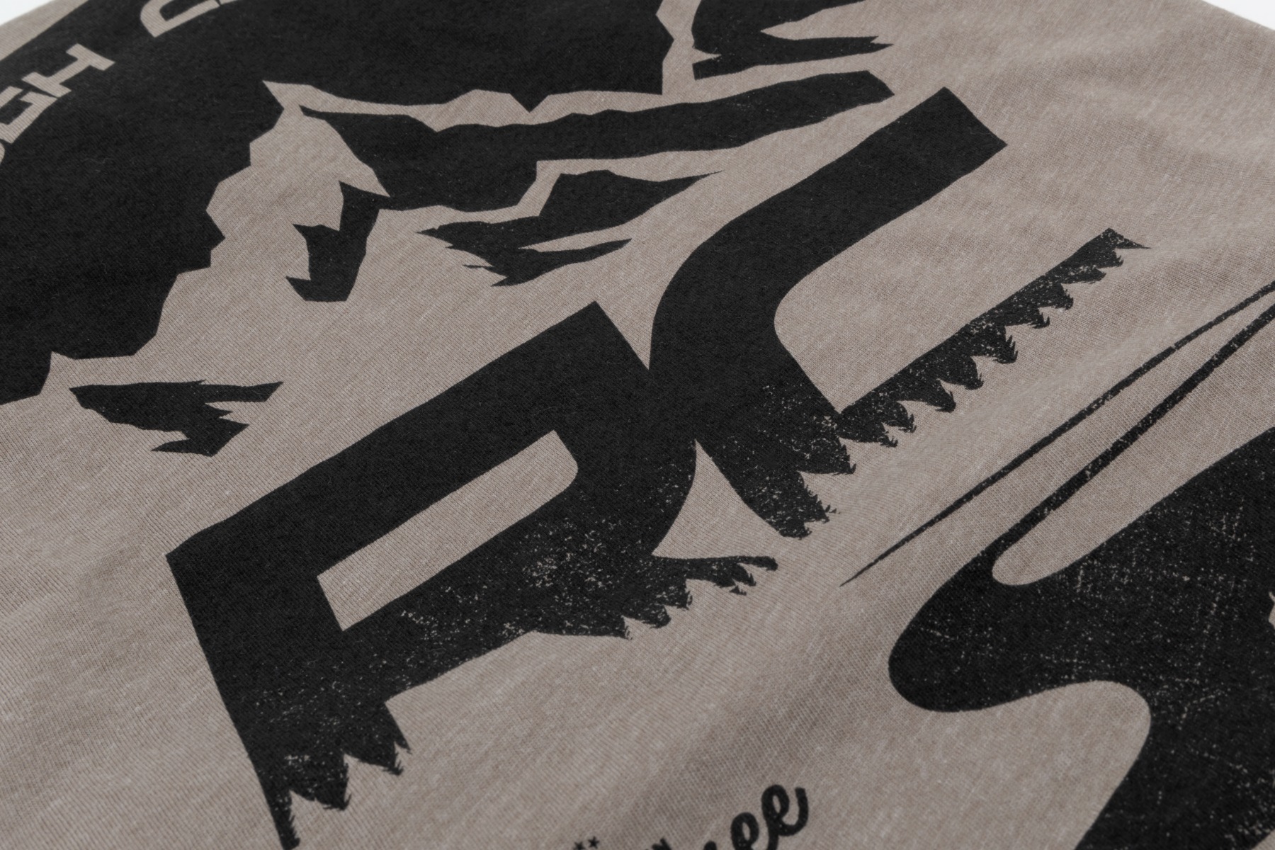 Rough Country T-Shirt | RC Mountains | Warm Gray | MD — view 2