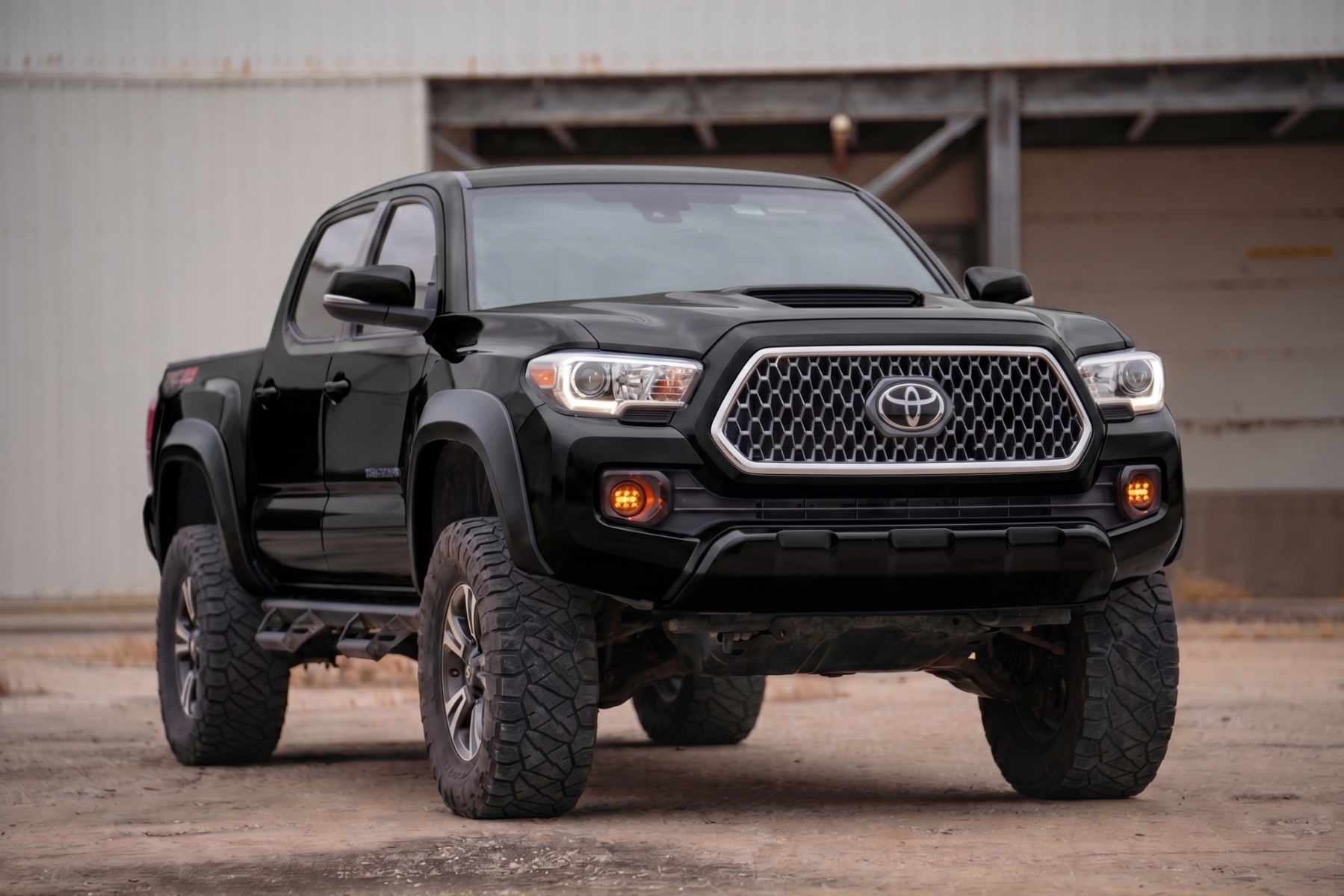 Sport Fender Flares | 202 Black Onyx | Toyota Tacoma 2WD/4WD (2016-2023) — view 4