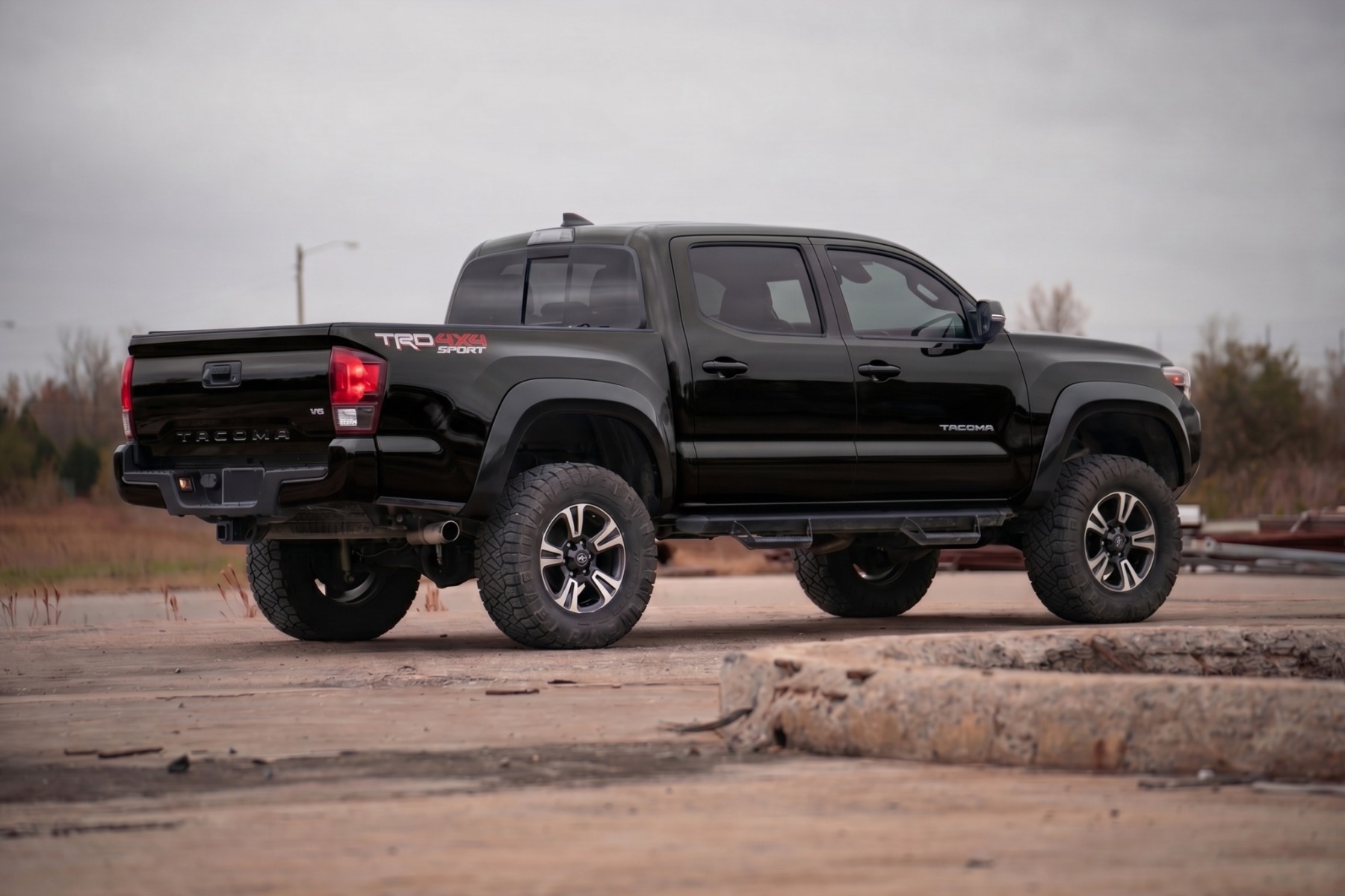 Sport Fender Flares | 202 Black Onyx | Toyota Tacoma 2WD/4WD (2016-2023) — view 6