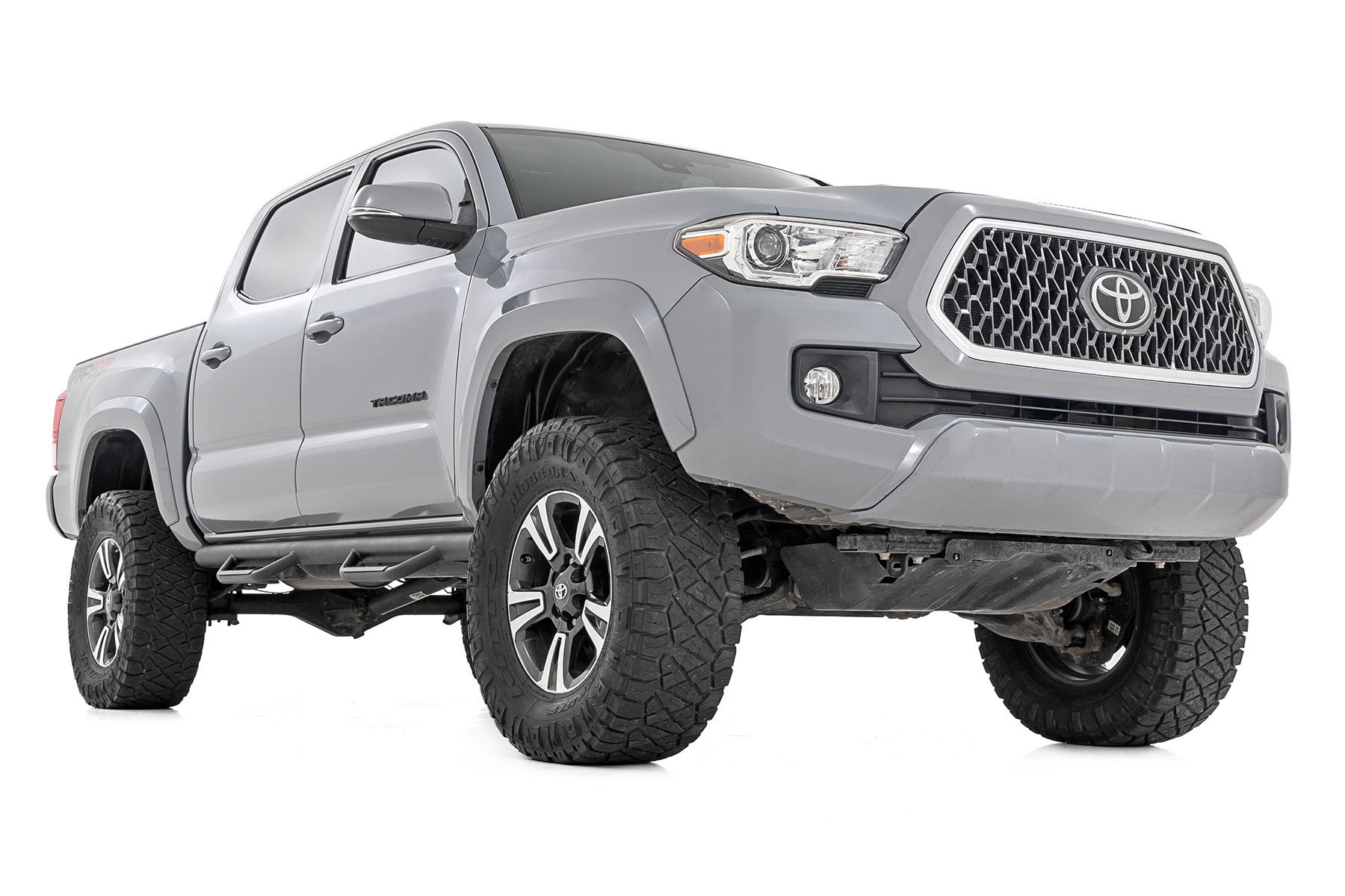 Nerf Steps | Cab Length | Crew Cab | 5' Bed | Toyota Tacoma 2WD/4WD (05-23) — view 4