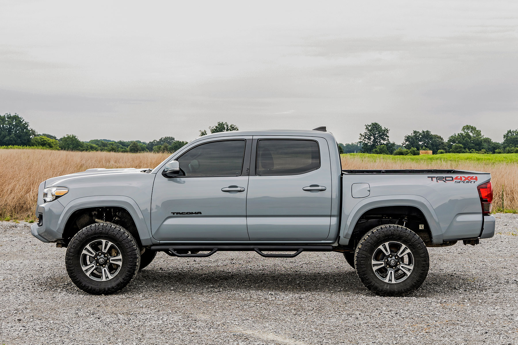 Nerf Steps | Cab Length | Crew Cab | 5' Bed | Toyota Tacoma 2WD/4WD (05-23) — view 5