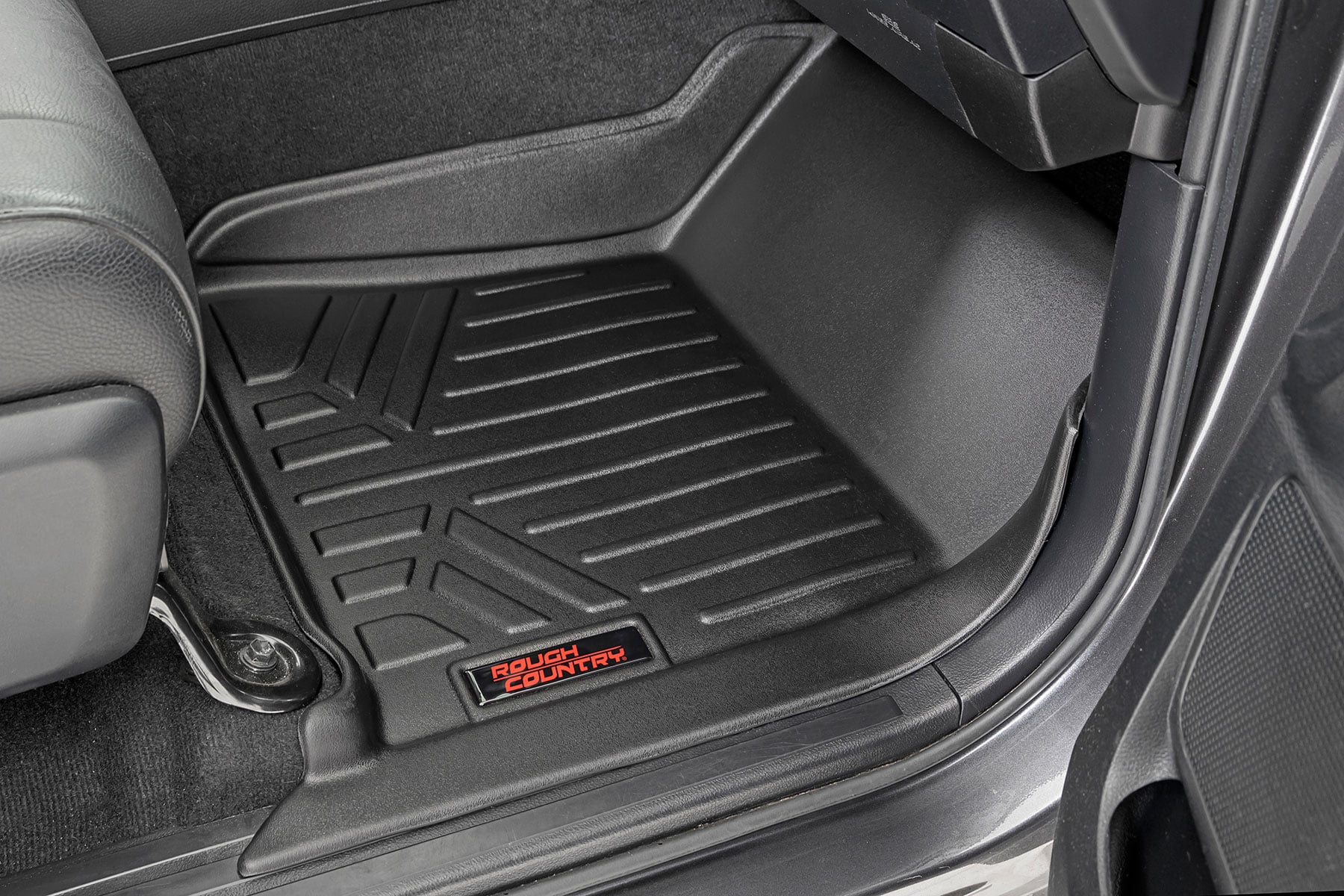 Floor Mats | FR & RR | CrewMax | Toyota Tundra 2WD/4WD (2014-2021) — view 4