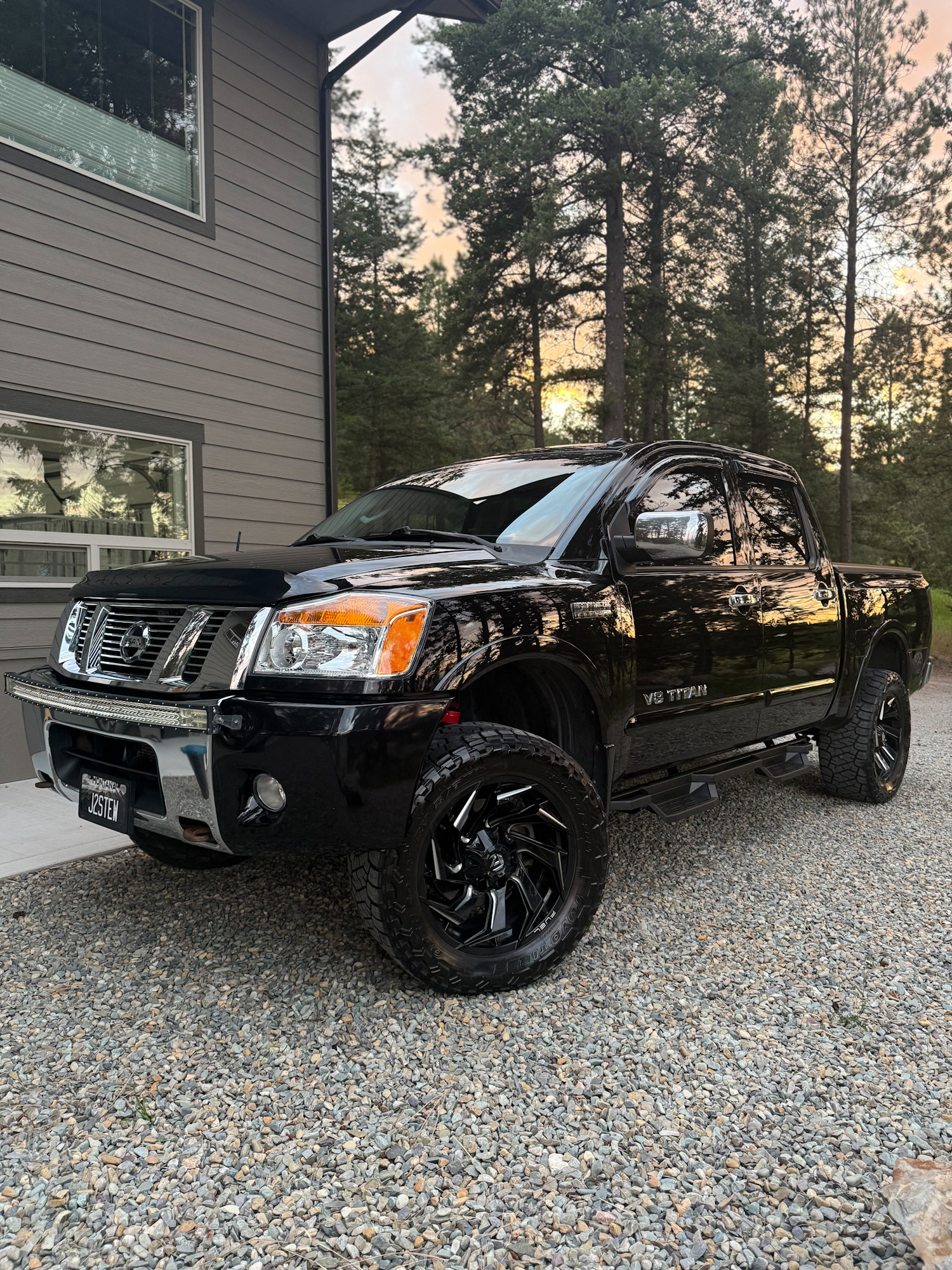 thumbnail image 2 of FAPO P3 8-Stage Adjustable Front Lift Struts For Nissan Titan 2004-2024 | 3-4" Lift 2 of 5