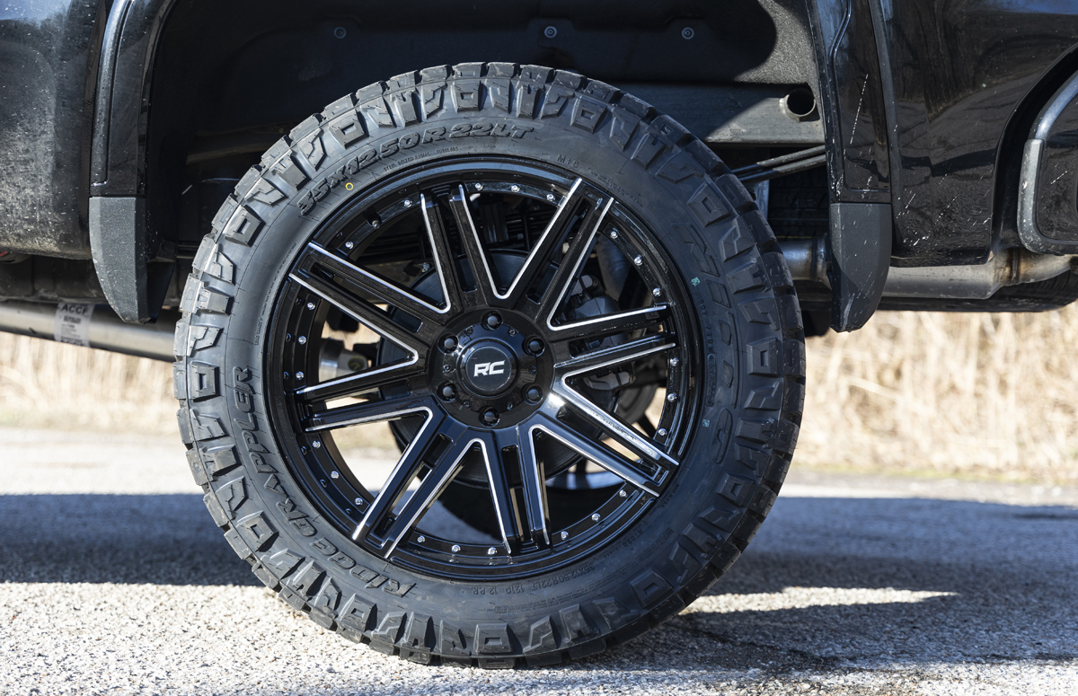 wheel and tire set